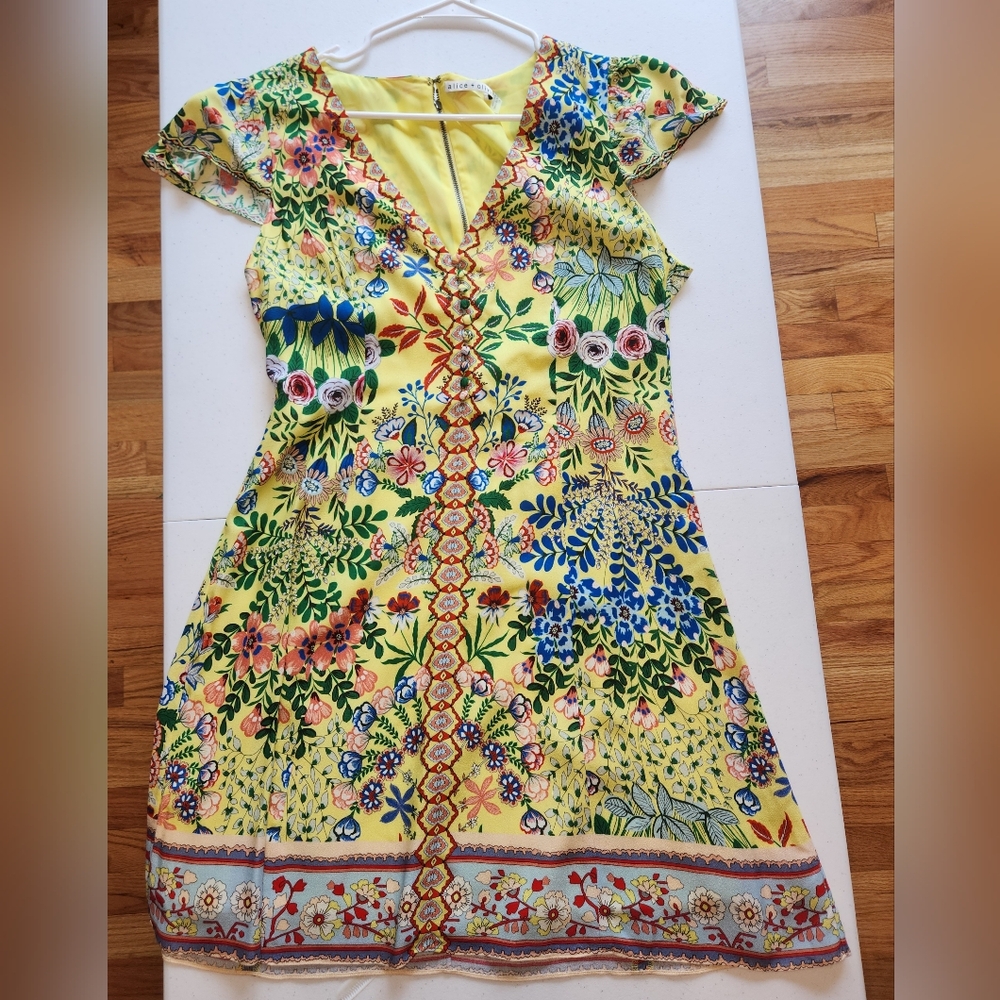 NWOT ALICE + OLIVIA Hadley Wildflower Yellow Floral Fit & Flare Mini Dress Sz 8